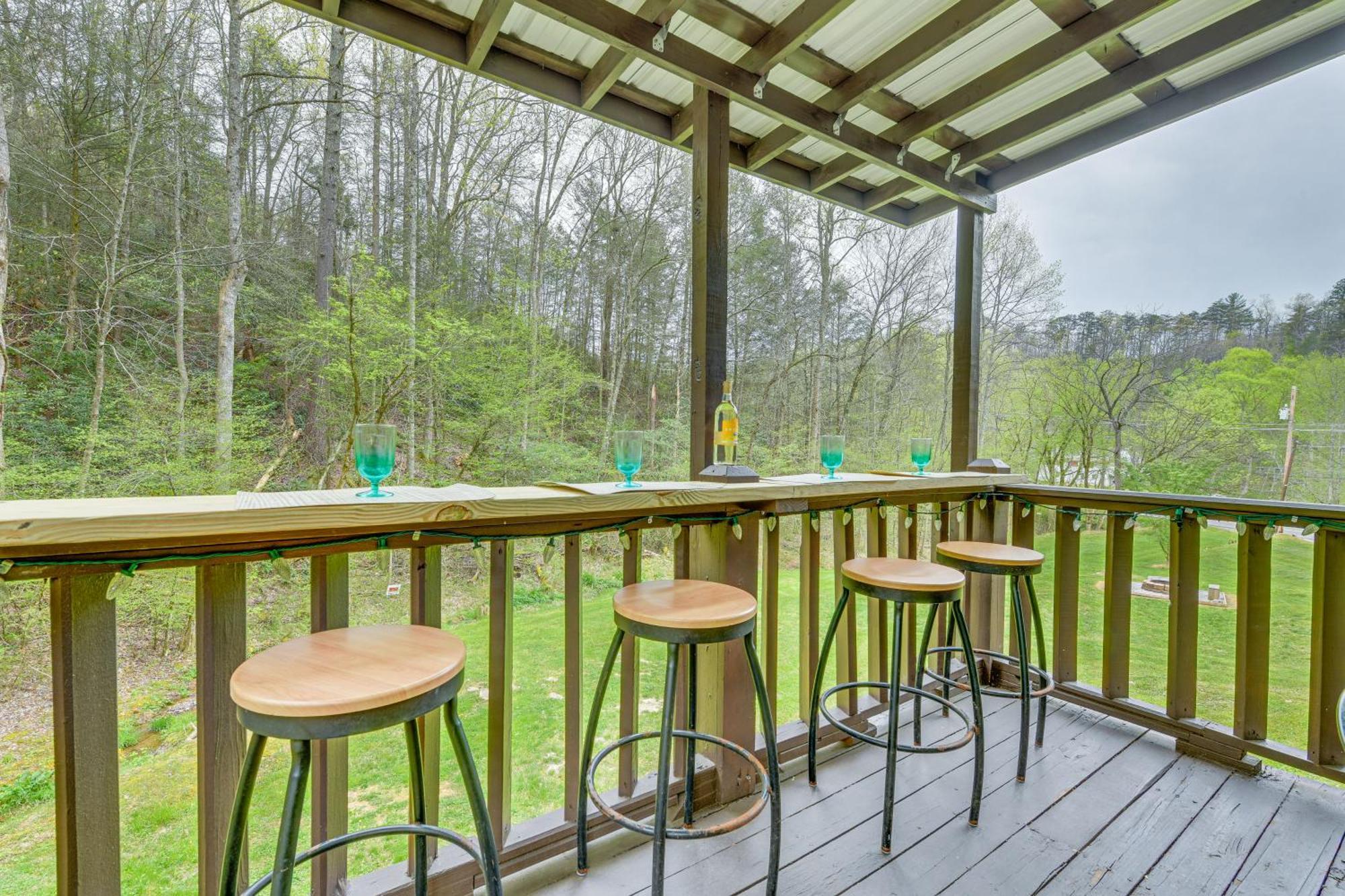 Smoky Mountain Cozy Cove Cabin Deck And Fire Pit! Cosby Zewnętrze zdjęcie