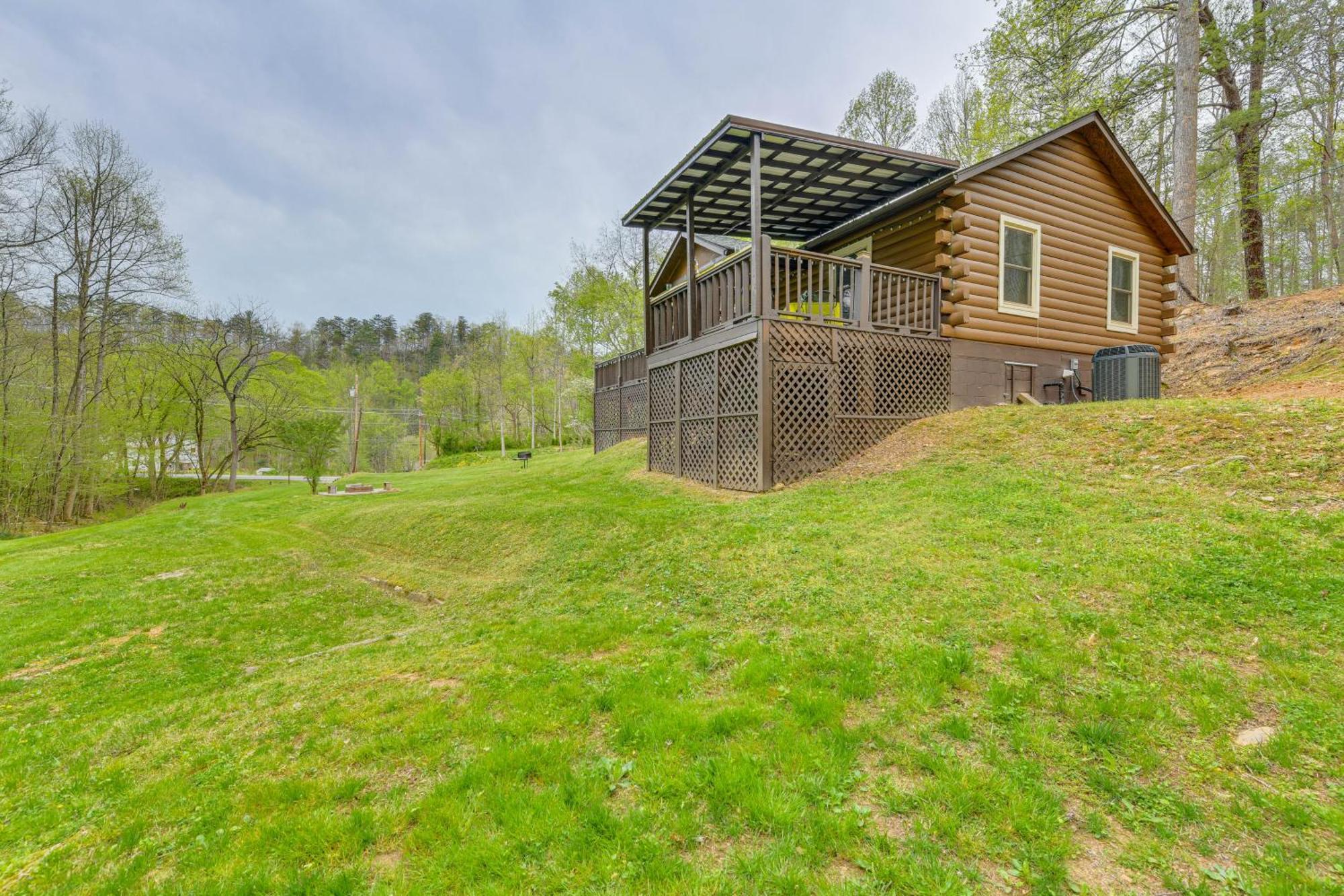 Smoky Mountain Cozy Cove Cabin Deck And Fire Pit! Cosby Zewnętrze zdjęcie